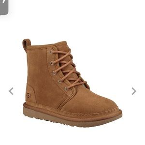 UGG Kids Harkley Sheepskin Boots Sz 6 fits 7-7.5 W